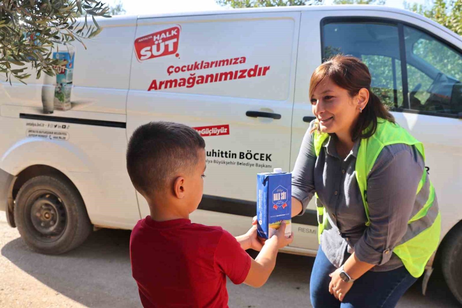 halk-sut-2025-yilinda-10-bin-cocuga-ulastirildi