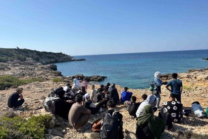 izmirde-32-duzensiz-gocmen-yakalandi