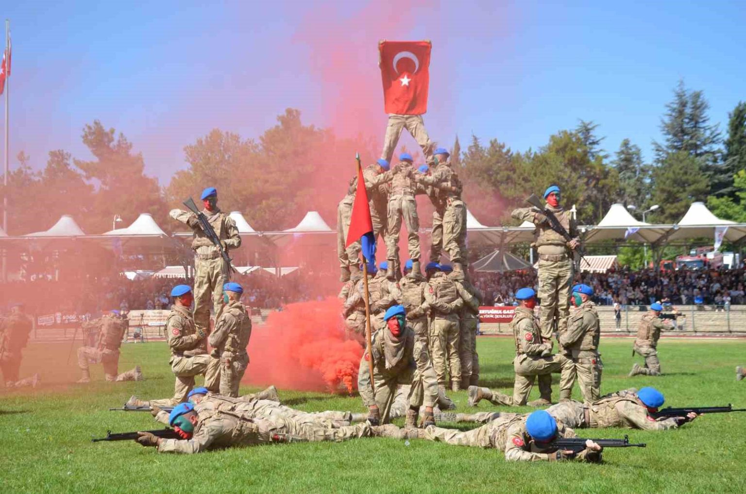 jandarma-genel-komutanligi-merasim-bolugu-gosterisi-nefes-kesti