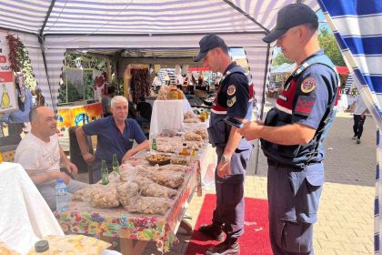 karacasuda-festival-alaninda-esnafa-guvenli-ticaret-uyarisi