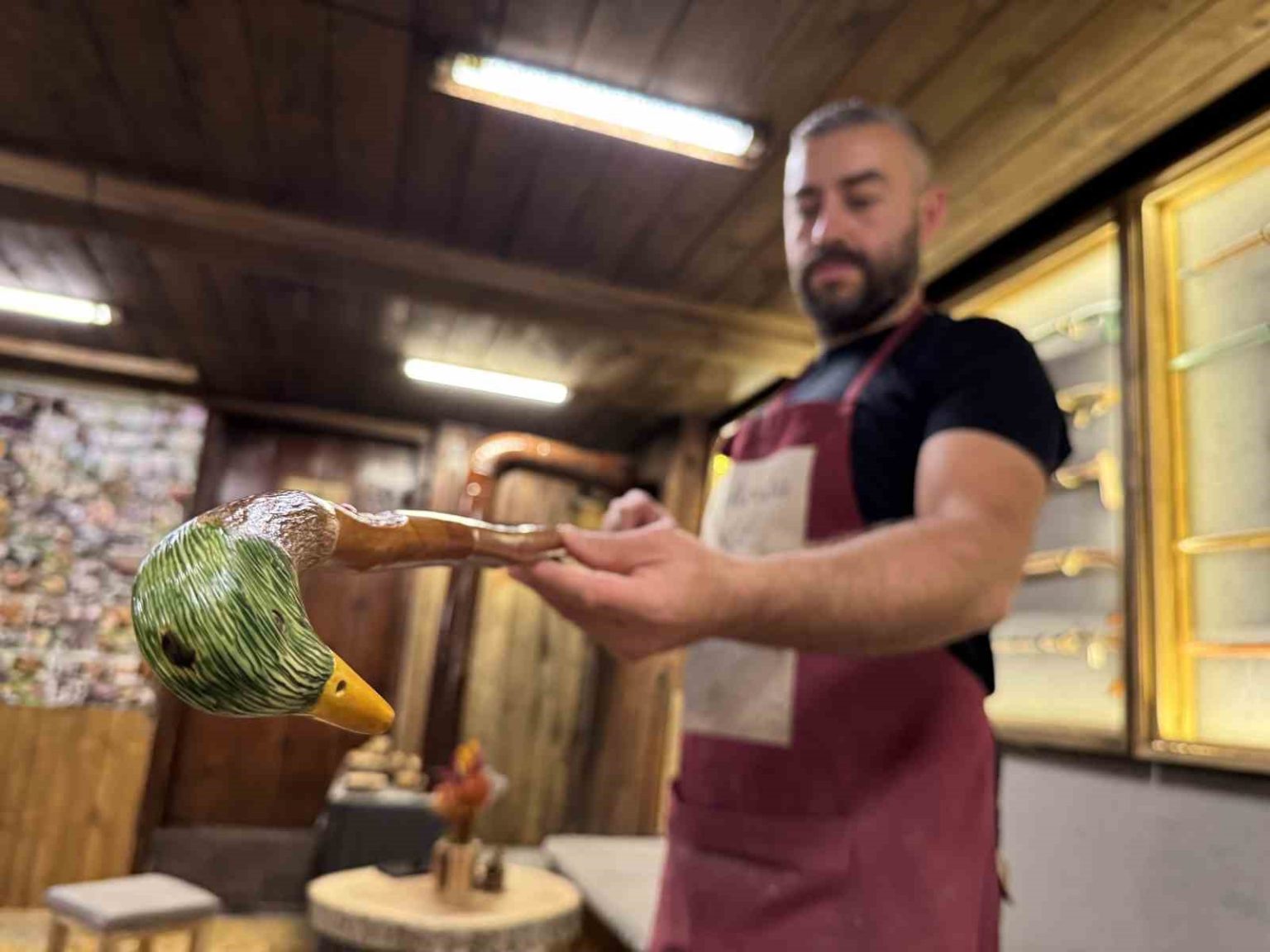kaybolmaya-yuz-tutan-bastonculugu-gelecege-tasimaya-calisiyor