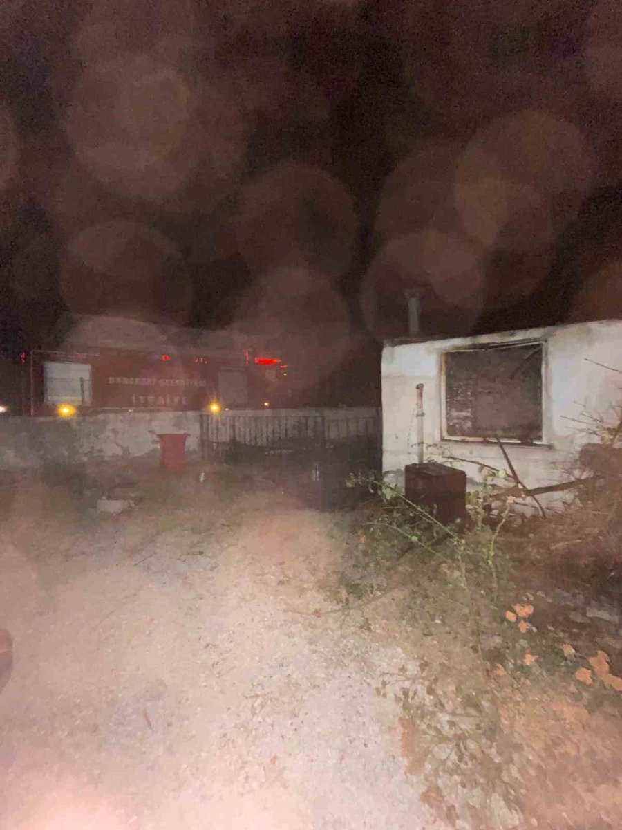 kirklarelide-ciftlik-evinde-yangin