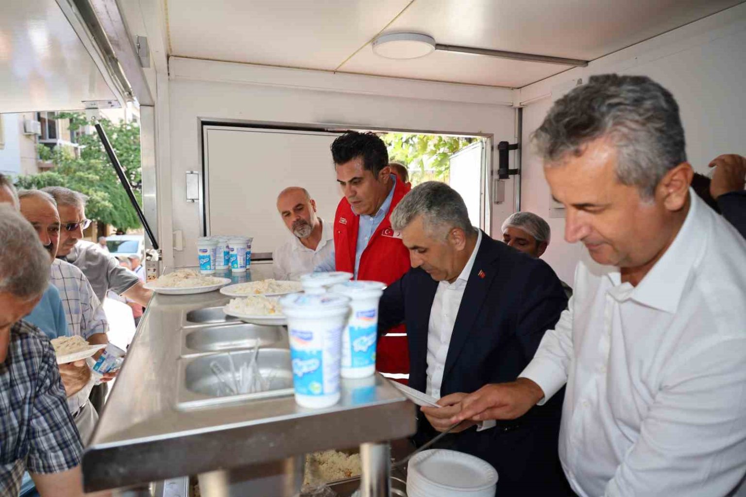 kizilaydan-sehit-polisler-adina-anlamli-program