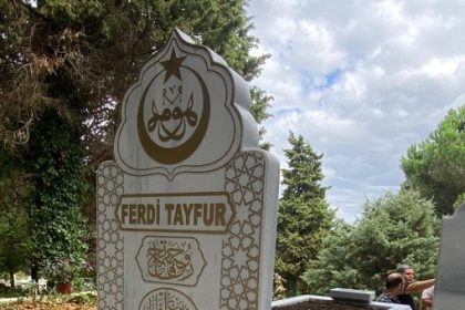 mhp-lideri-bahceli-ferdi-tayfurun-kabrini-yaptirdi