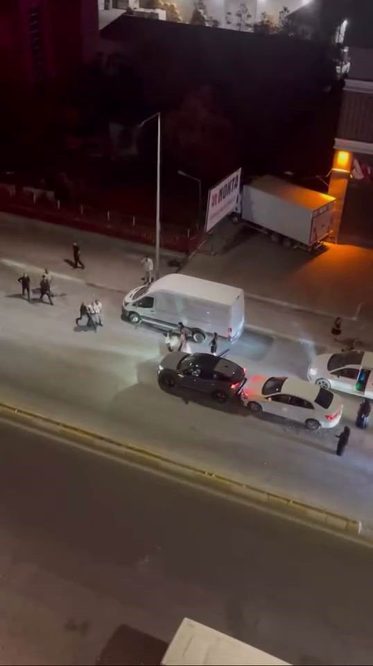 once-kaza-yaptilar-sonra-kavga-ettiler