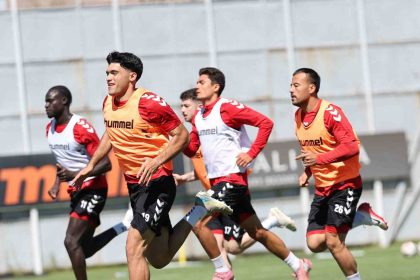 sivassporda-siran-yildiz-spor-maci-hazirliklari-basladi