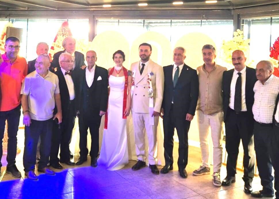 terzioglu-ve-yurtsal-ailelerinin-mutlu-gunu