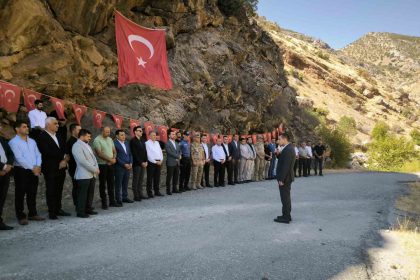 33-yil-once-teroristler-tarafindan-sehit-edilen-9-vatandas-anildi
