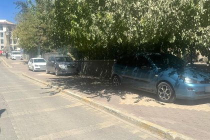 adiyamanda-kaldirimlar-otoparka-dondu