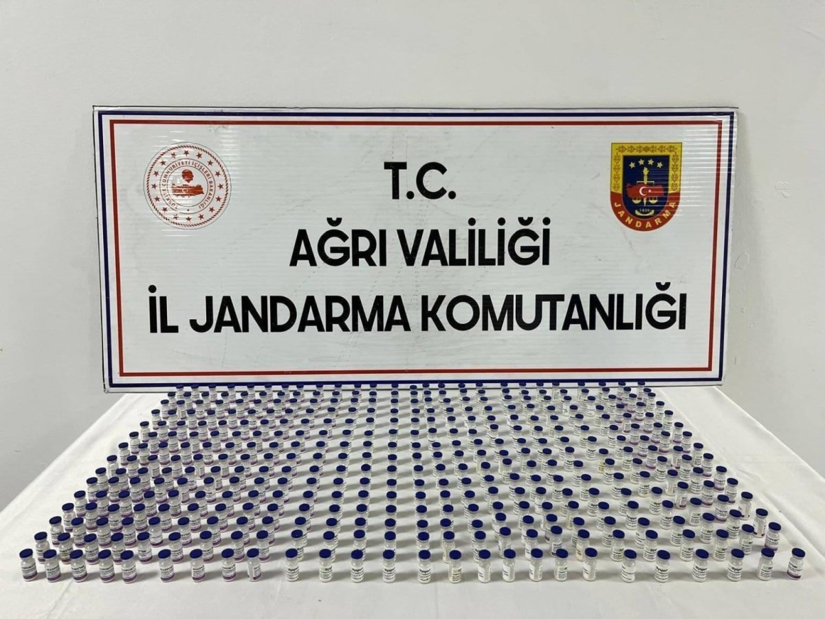 agrida-kacakcilik-operasyonu-ilac-kiyafet-sigara-ve-alkol-ele-gecirildi