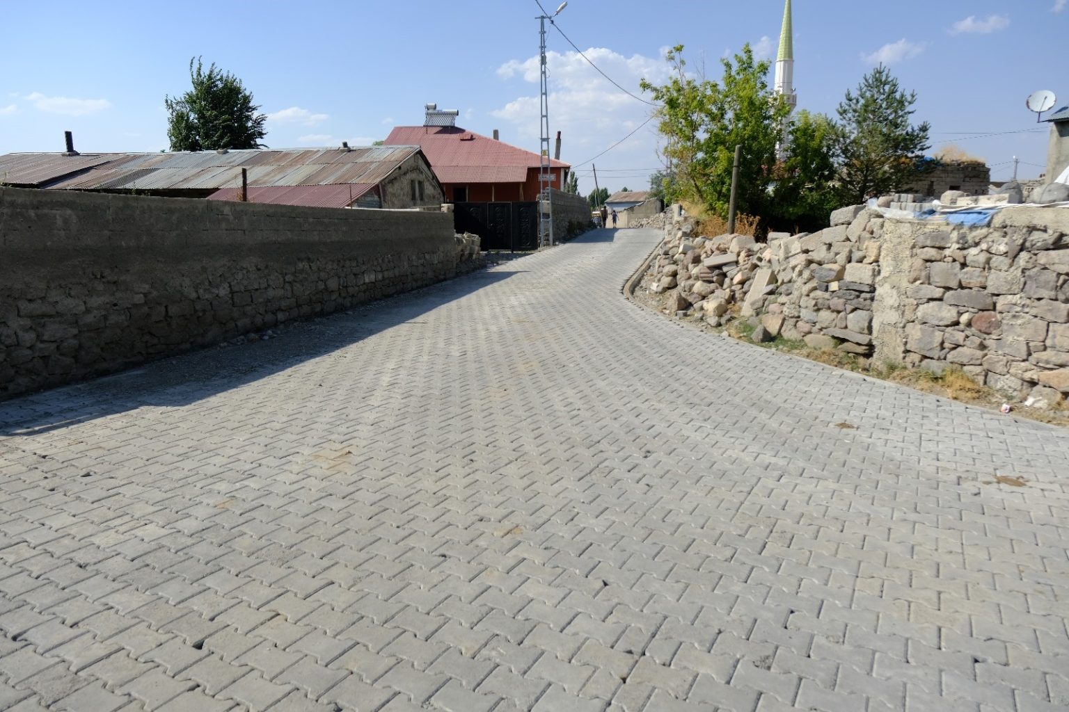 agrida-koy-yollari-yenileniyor