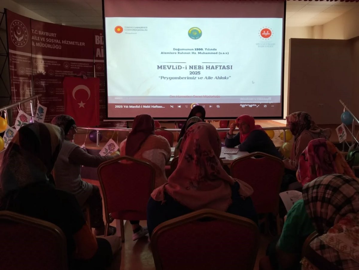 bayburtta-engelli-bireylere-yonelik-mevlid-i-nebi-programi-duzenlendi