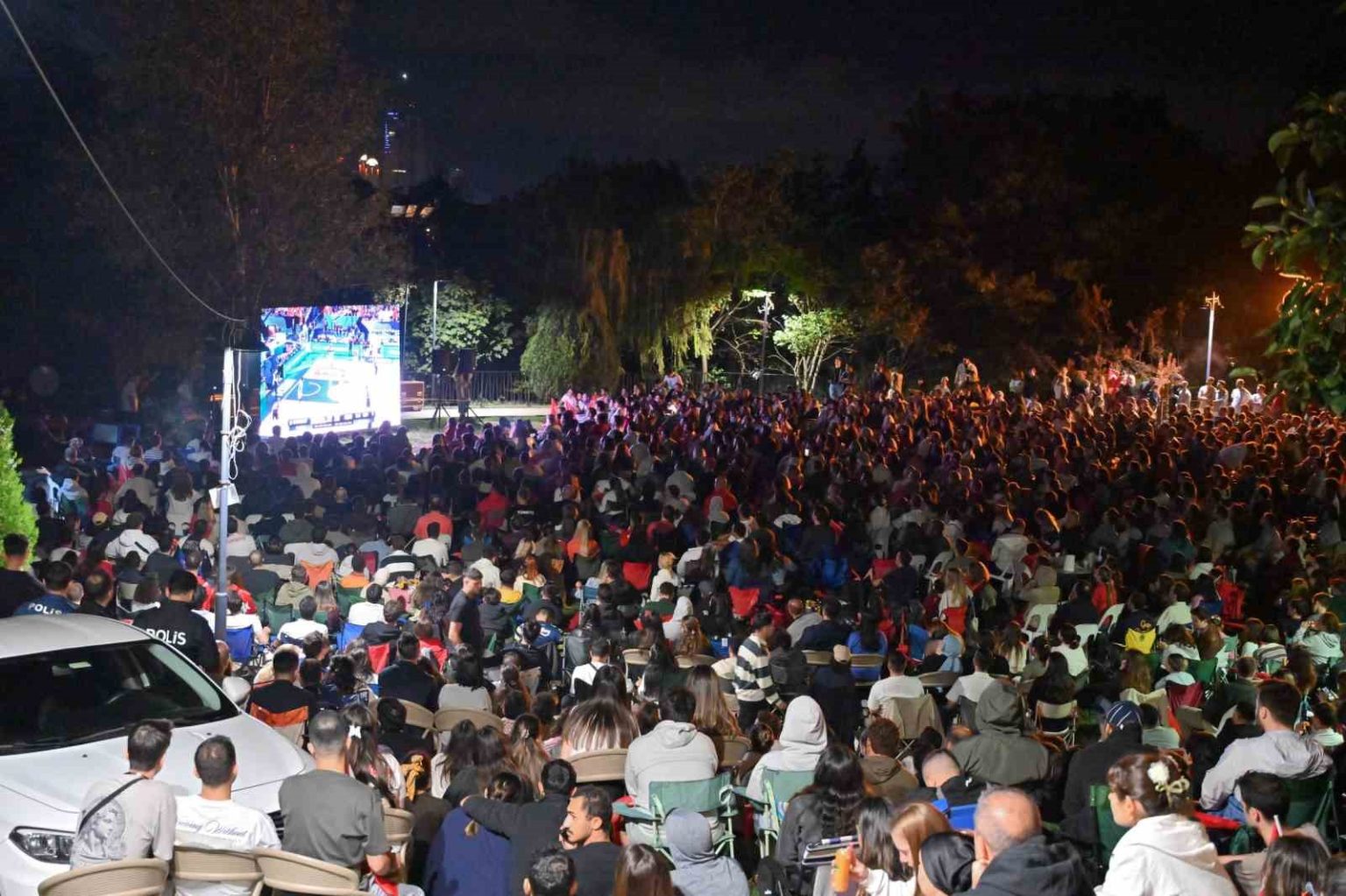 besiktasta-kalpler-12-dev-adam-icin-atti