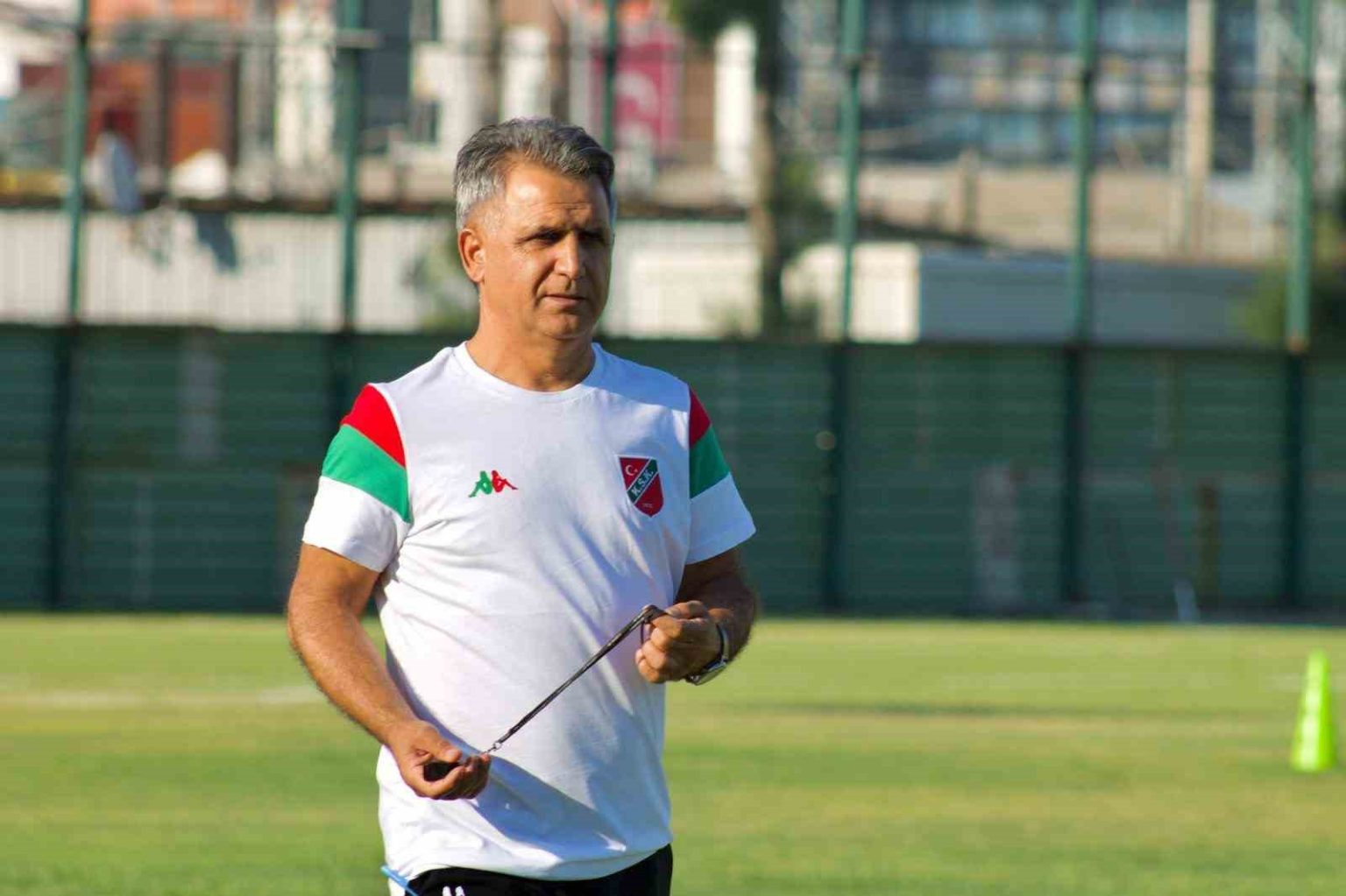 burhanettin-basatemur-hedefi-ve-amaci-olan-bir-genc-takim-kurduk