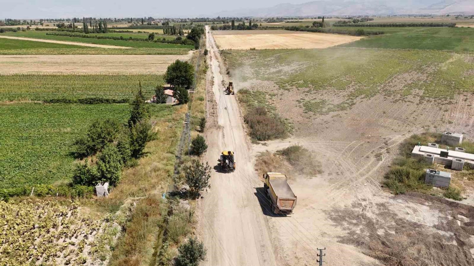 buyuksehirden-yesilhisara-10-milyon-tllik-asfalt