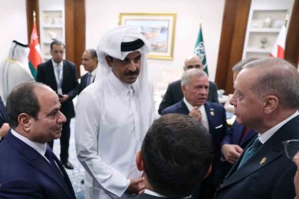cumhurbaskani-erdogan-katar-emiri-el-sani-ile-gorustu