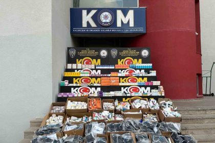 depoya-cevrilmis-gizli-bolmede-31-bin-98-ilac-bin-538-tibbi-malzeme-ele-gecirildi-2-gozalti