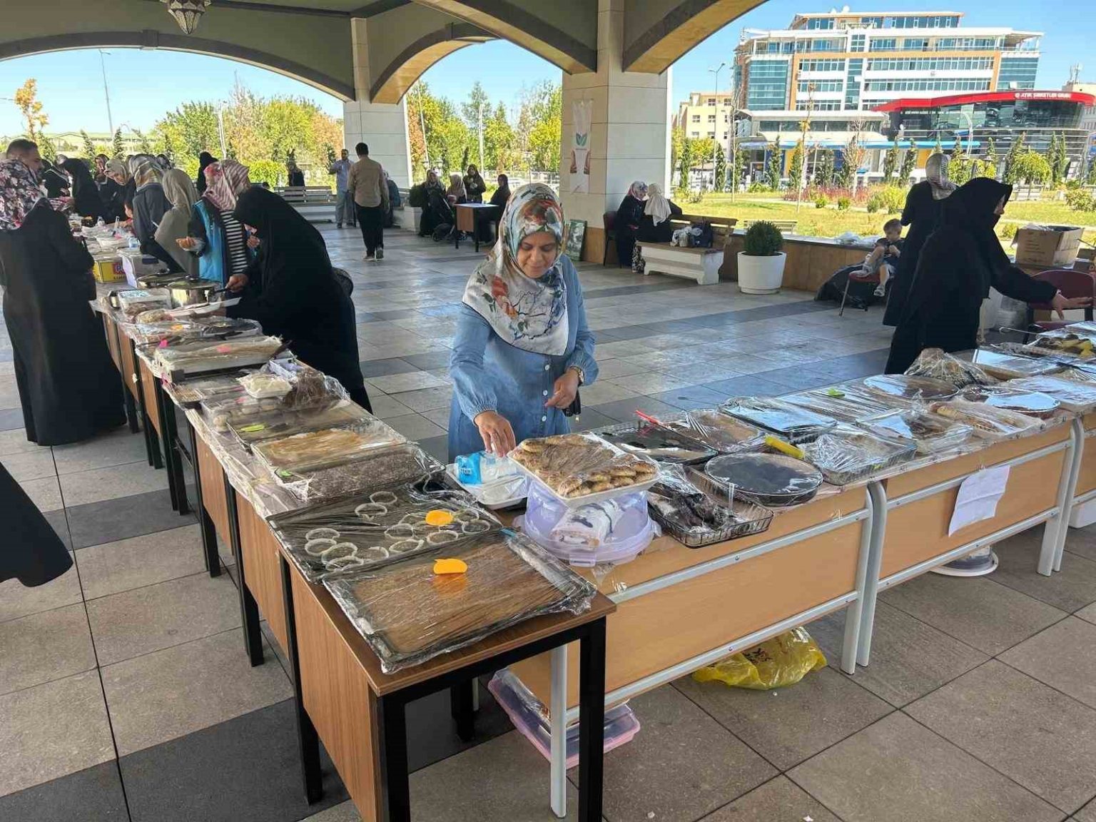 diyarbakirda-gazze-icin-yardim-kampanyasi