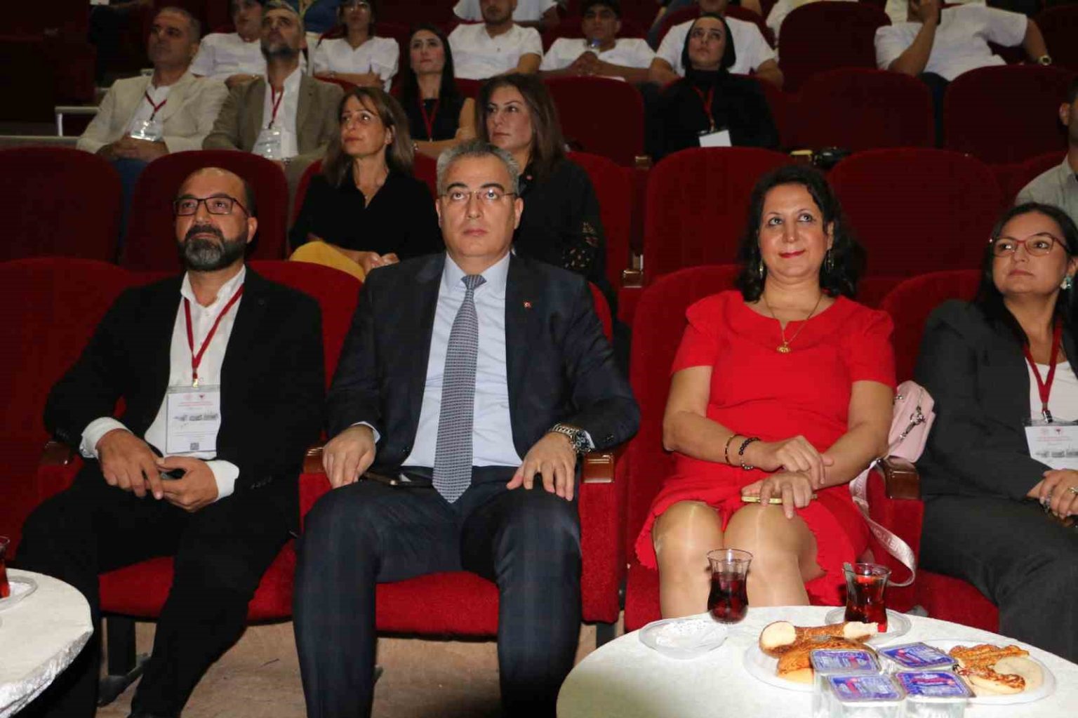 diyarbakirda-yogun-bakimda-guncel-yaklasimlar-sempozyumu