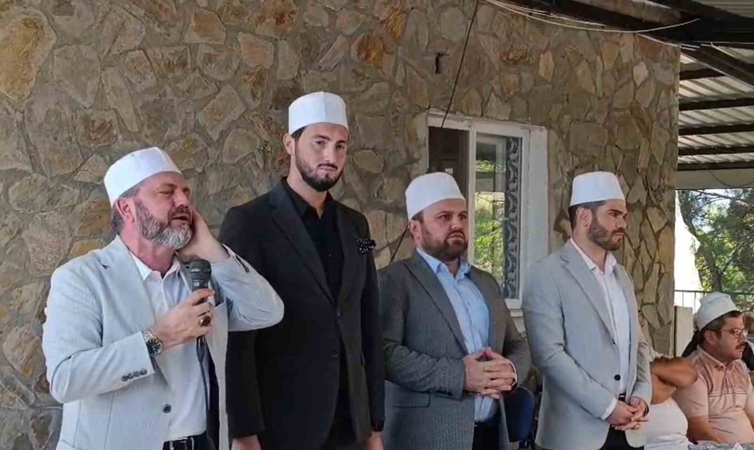 dunya-birincisi-hafizlardan-kirkagacta-kuran-ziyafeti