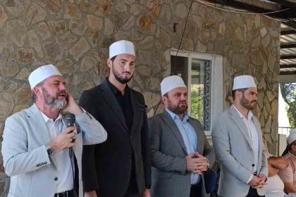 dunya-birincisi-hafizlardan-kirkagacta-kuran-ziyafeti