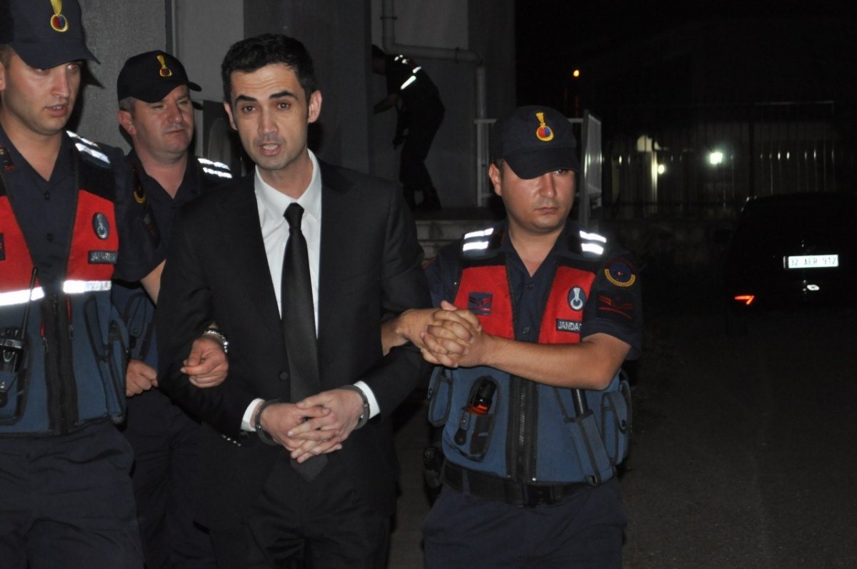 gelendost-belediye-baskani-ve-19-kisi-zimmet-ve-rusvet-suclamasiyla-hakim-karsisinda