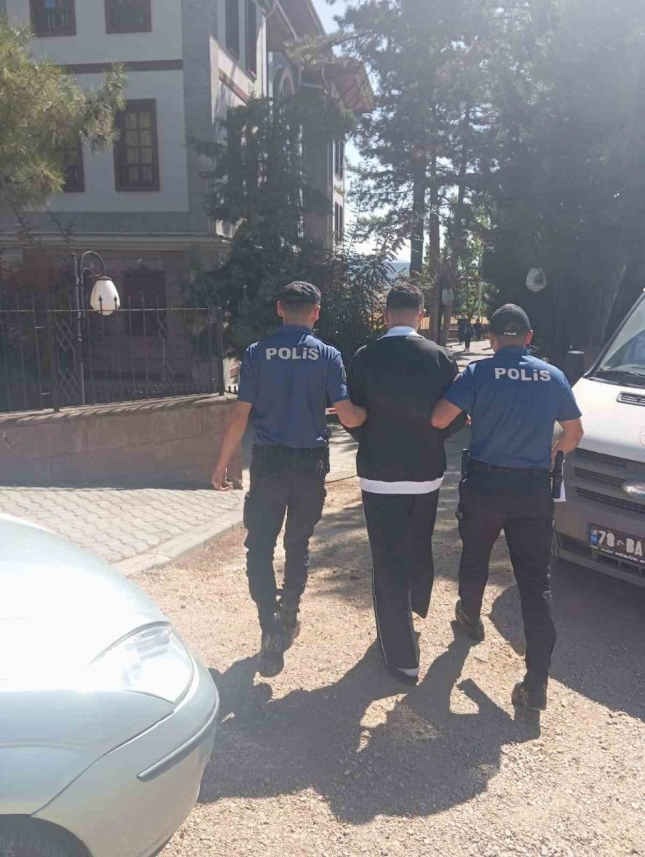 karabukte-8-yil-hapisle-aranan-firari-yakalandi