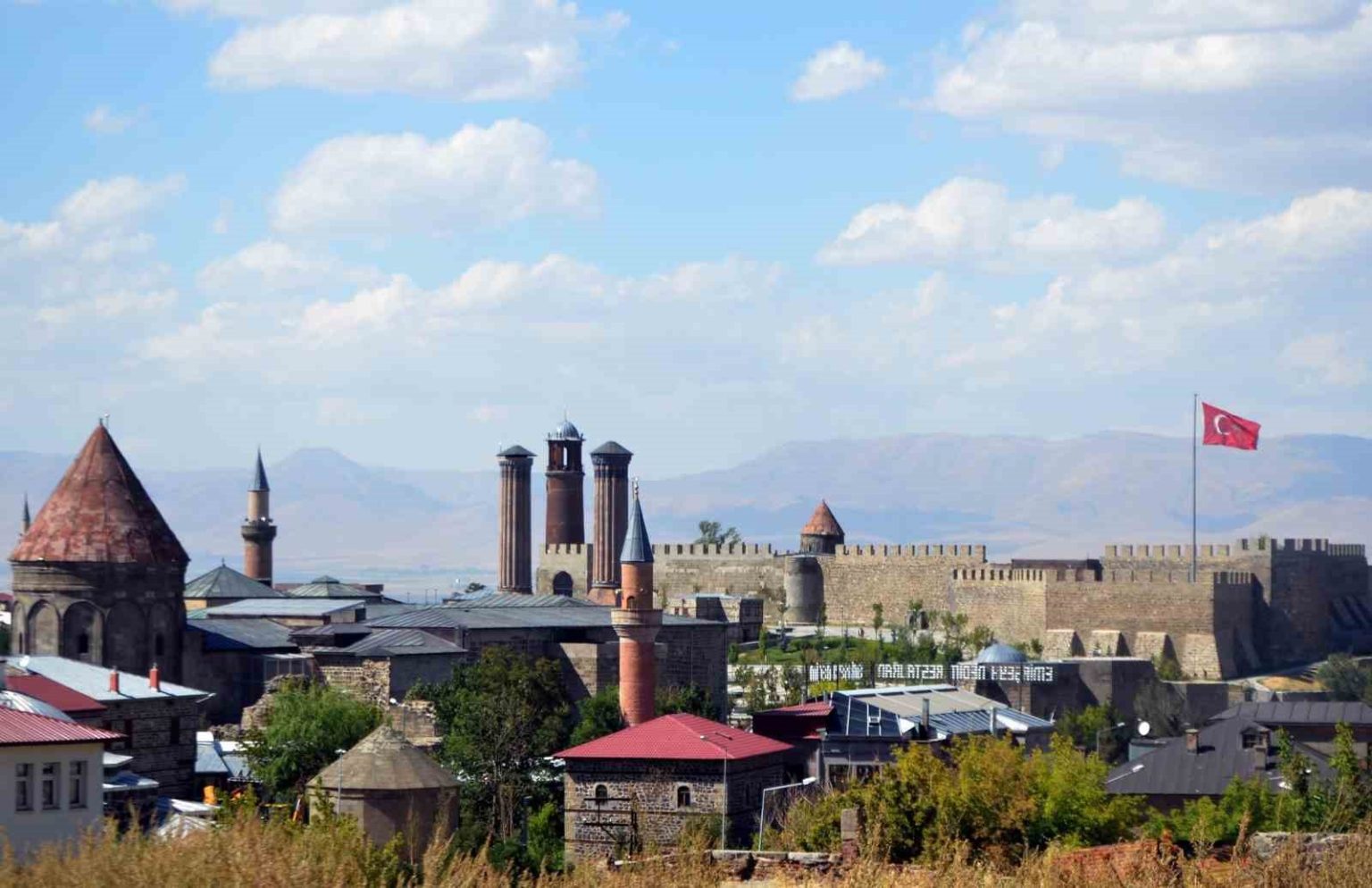 kudakadan-erzurundaki-bes-projeye-destek