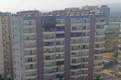mersinde-tatil-sitesinde-yangin