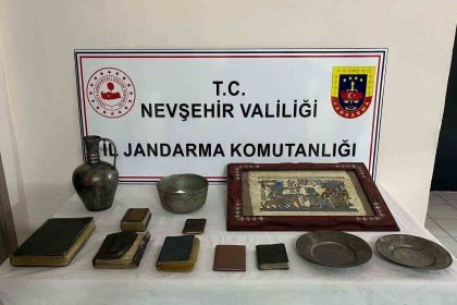 nevsehirde-12-parca-tarihi-eser-ele-gecirildi