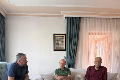 pursaklar-belediye-baskani-cetinden-yakinlarini-kaybeden-vatandaslara-taziye-ziyareti