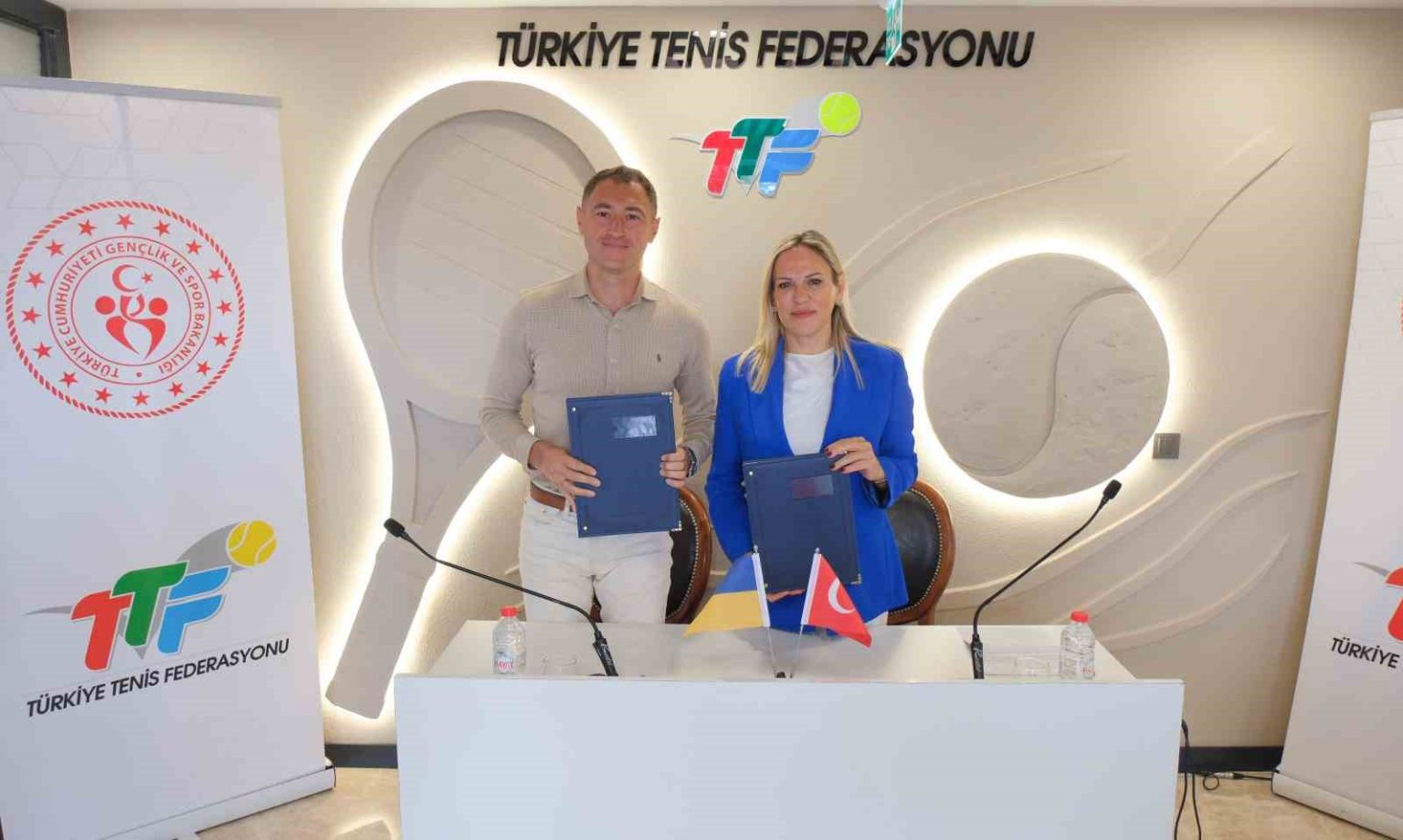turkiye-ve-ukrayna-tenis-federasyonlari-arasinda-is-birligi-protokolu-imzalandi