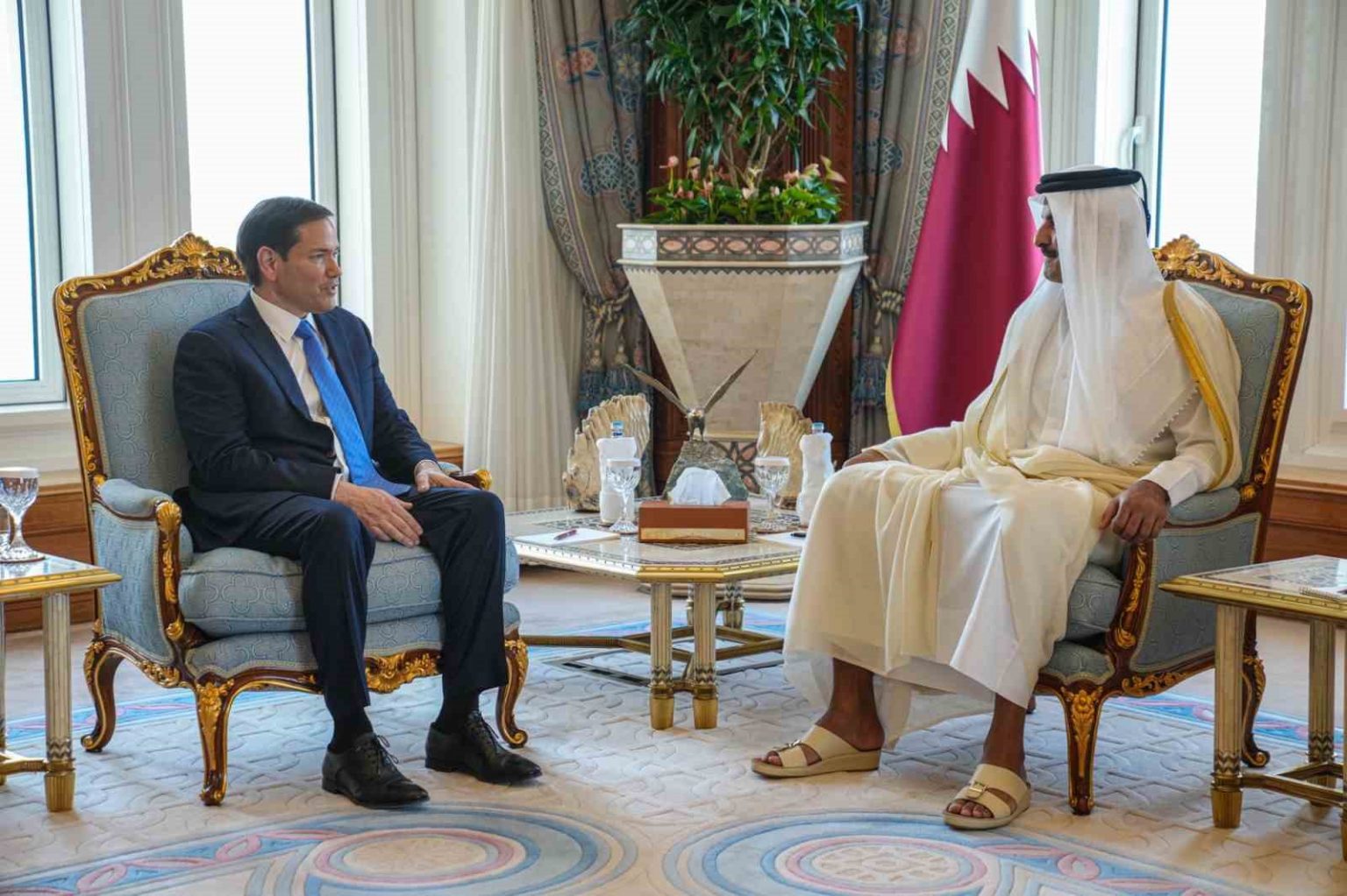 abd-disisleri-bakani-rubio-katar-emiri-al-thani-ile-bir-araya-geldi