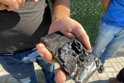 akulerin-uzerinde-unutulan-cep-telefonu-patladi