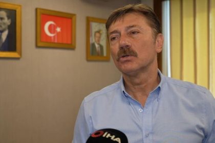 bahcelievler-belediye-baskani-hakan-bahadir-isgaliye-indirimini-reddeden-chpyi-pankartla-vatandasa-sikayet-etti