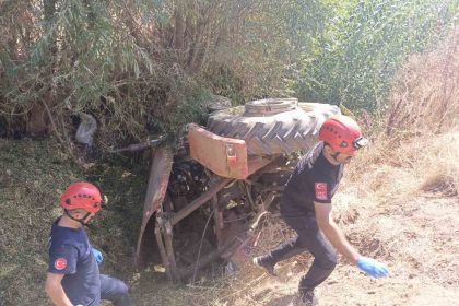 izmirde-traktor-kazasi-33-yasindaki-surucu-hayatini-kaybetti
