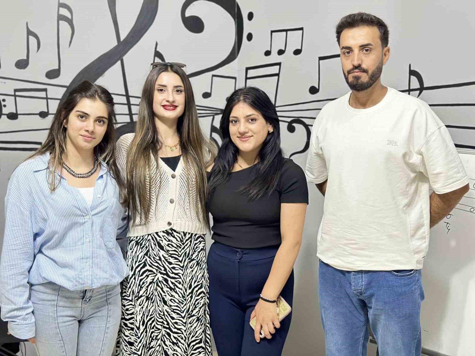 kurdugu-muzik-akademisinde-ogrencilerini-universiteye-hazirliyor