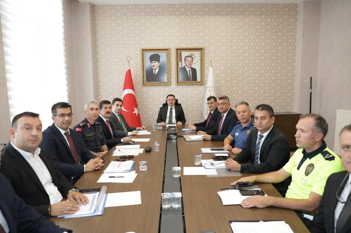 kutahyada-universite-guvenlik-koordinasyon-toplantisi