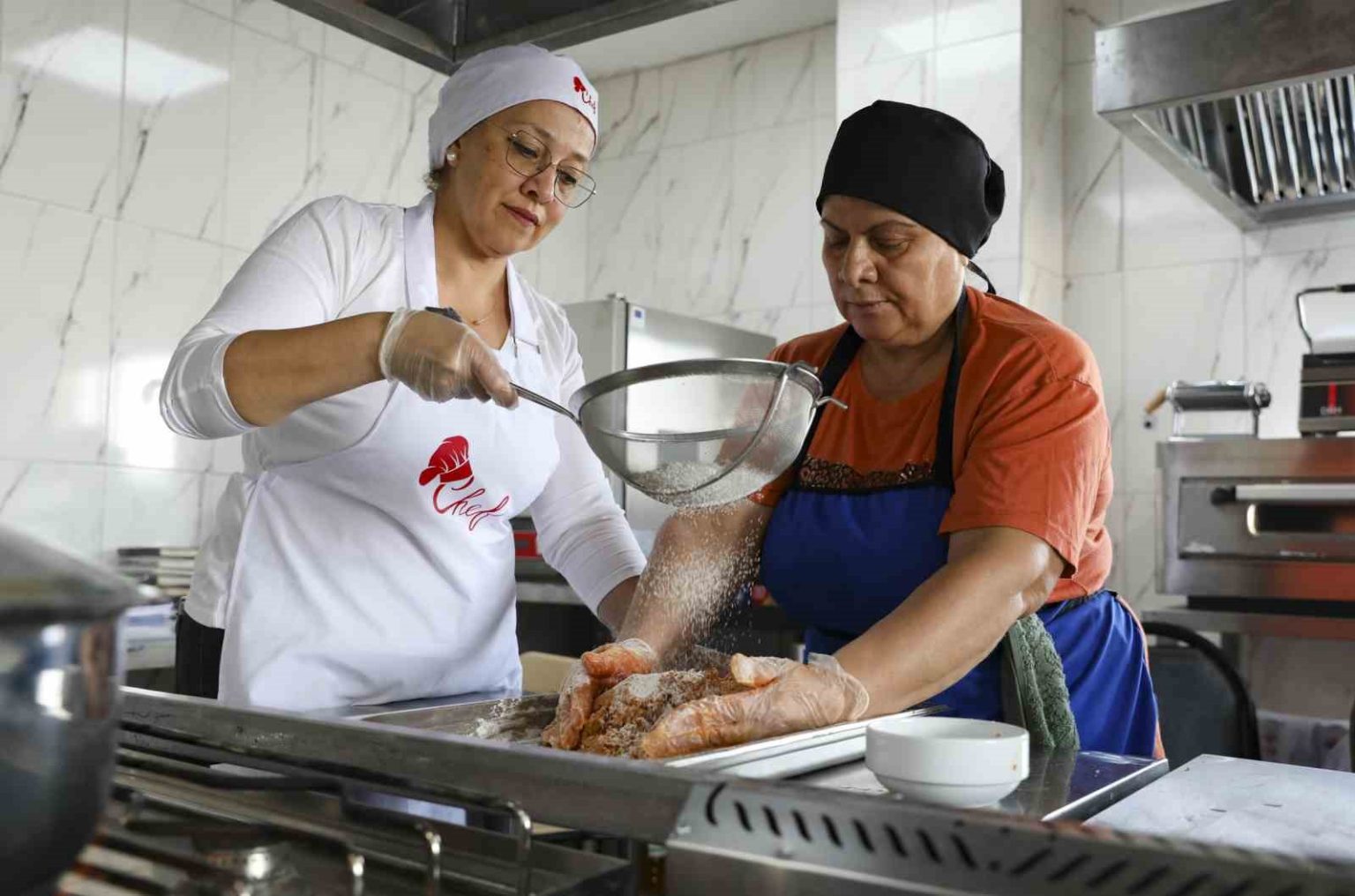 mersinde-mercekten-ucretsiz-asci-ciragi-kursu-destegi
