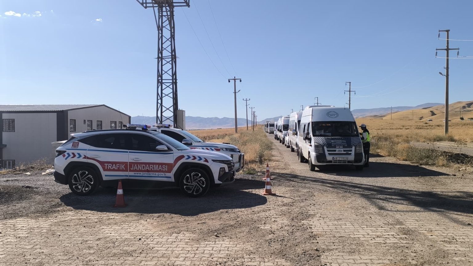 musta-okul-servis-araclari-denetlendi