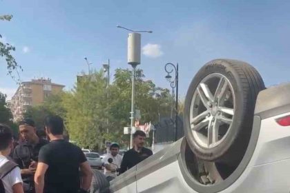 otomobil-takla-atti-ehliyetsiz-surucu-olay-yerinden-kacti