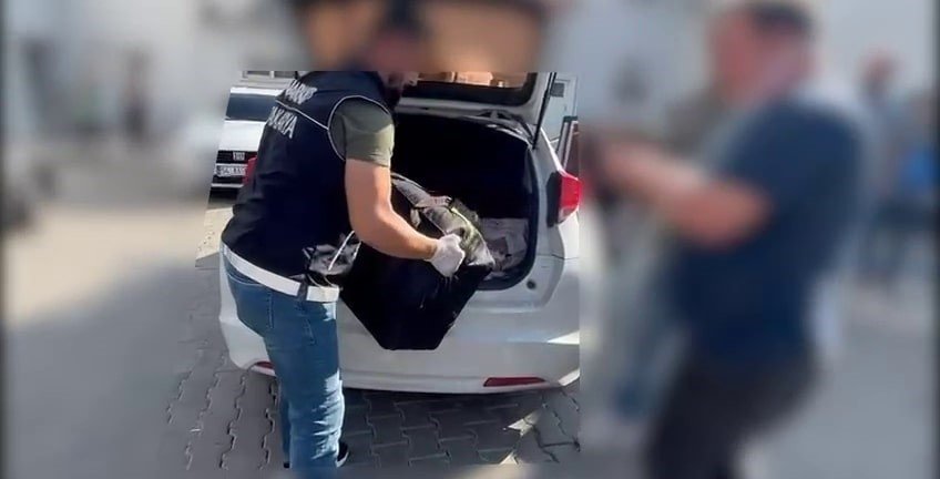 sakaryada-11-kilo-skunk-ele-gecirildi-5-sahis-tutuklandi