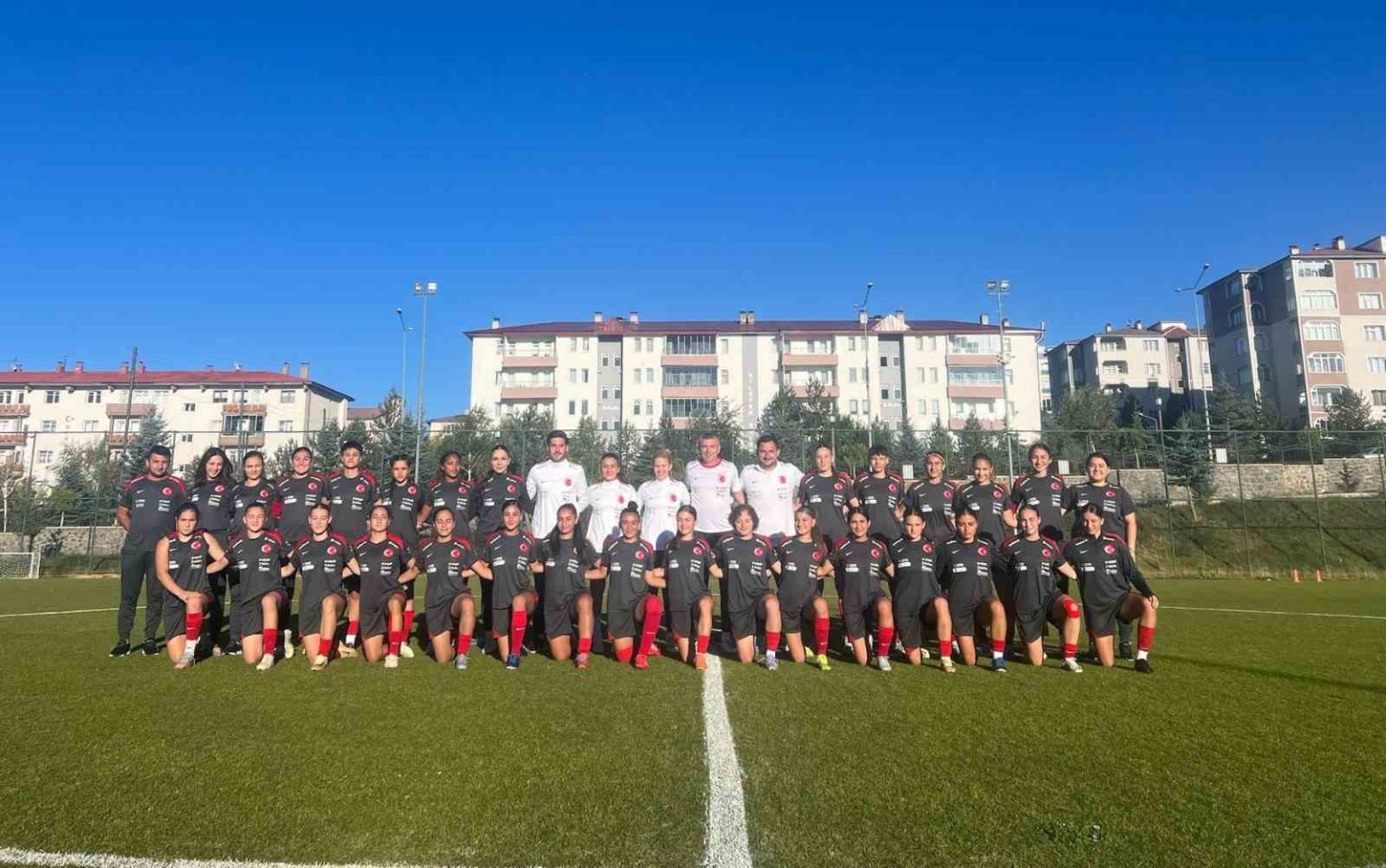 u19-kadin-milli-takiminin-erzurum-kampi-basladi