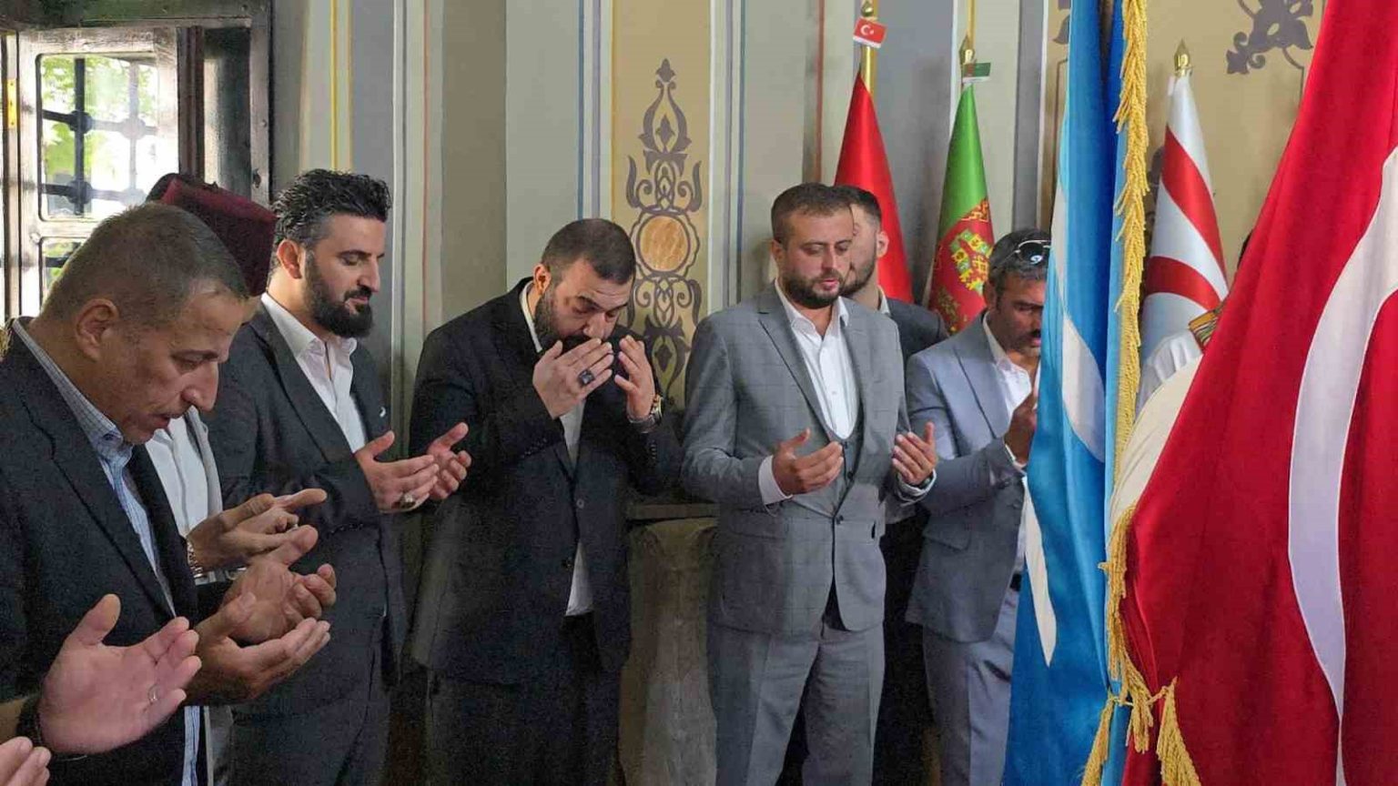 2-abdulhamidin-dorduncu-kusak-torunu-osmanoglu-ertugrul-gazi-anma-programlarinda-konser-yapilmasin