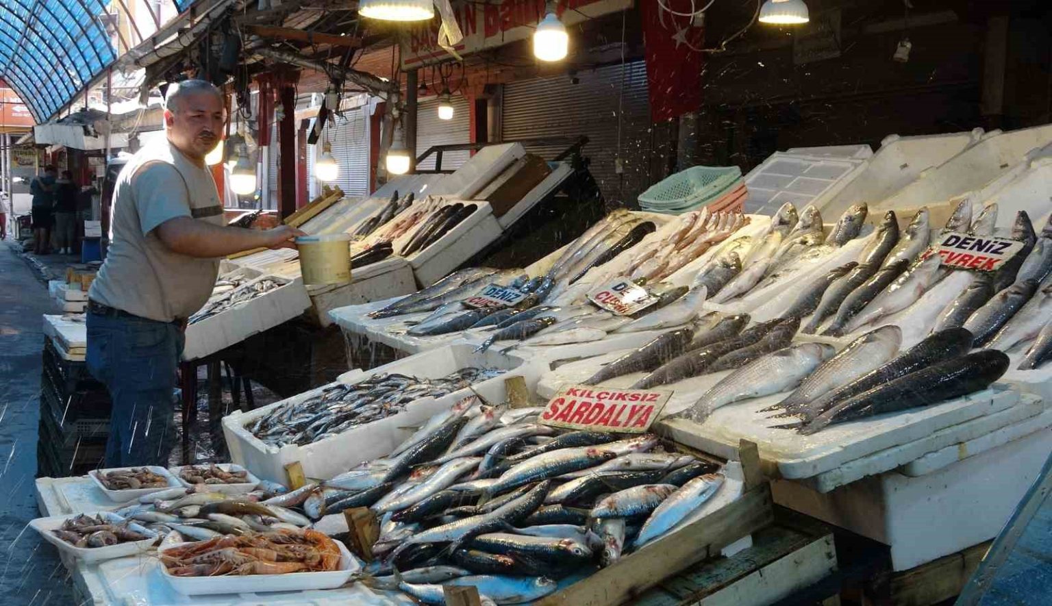 akdenizde-av-yasagi-bitti-tezgahlarda-bolluk-basladi