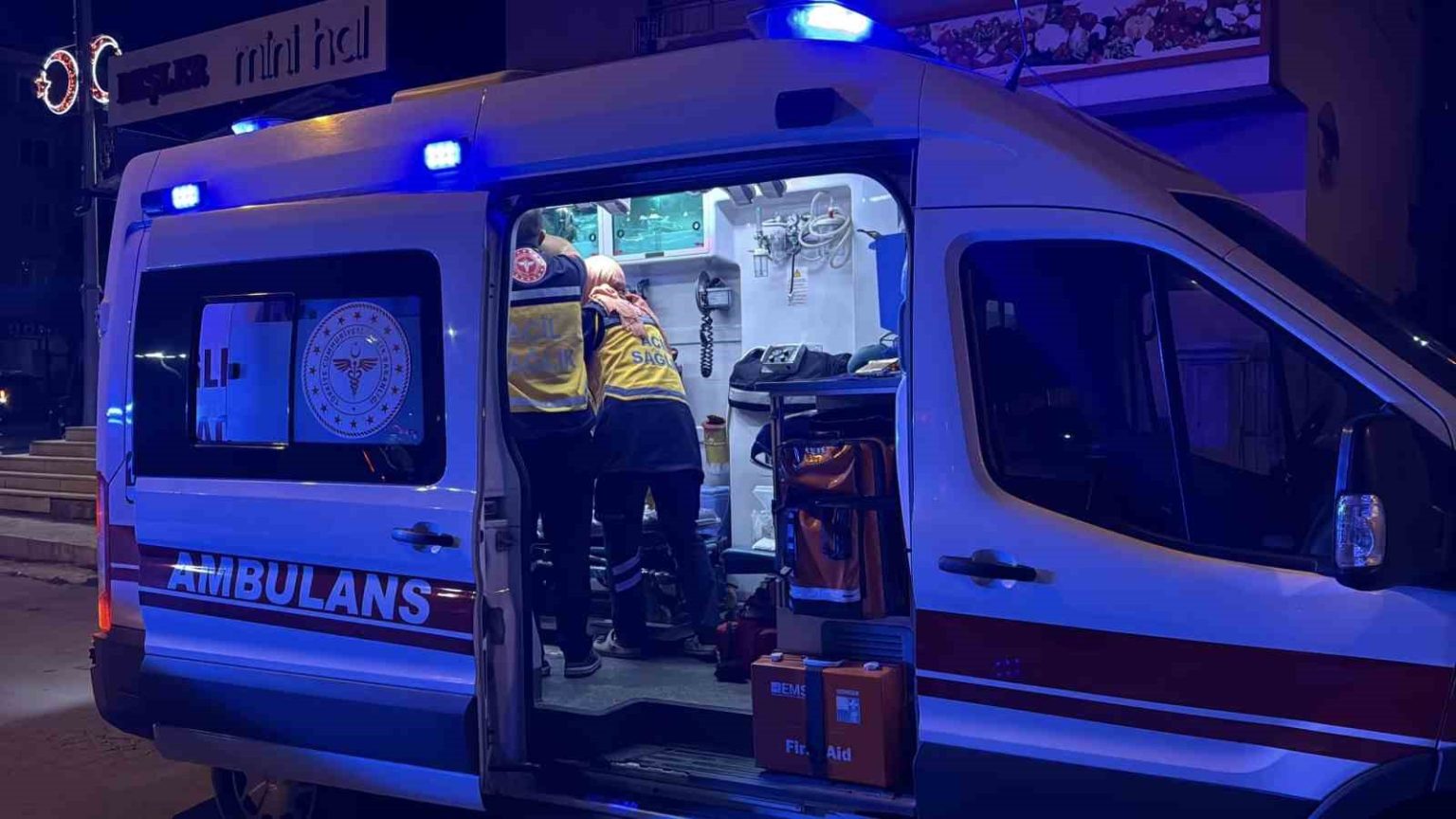 arac-icerisinde-meydana-gelen-patlamada-3-cocuk-yaralandi