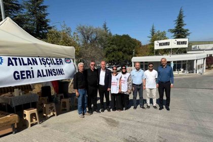 baskan-torun-rehau-iscilerinin-yaninda