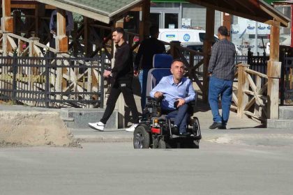 bayburtta-ehliyetsiz-surucu-engelli-vatandasa-carpip-kacti-sadece-ben-degil-insanlik-ve-vicdan-da-yaralandi