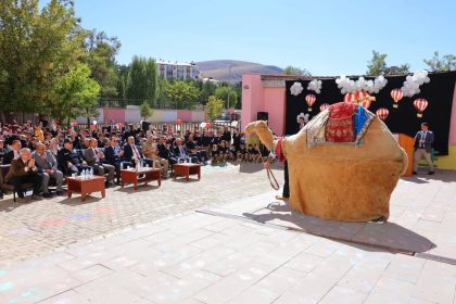 bayburtta-ilkogretim-haftasi-kutlandi