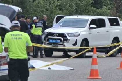 boluda-trafik-kazasi-27-yasindaki-polis-memuru-hayatini-kaybetti